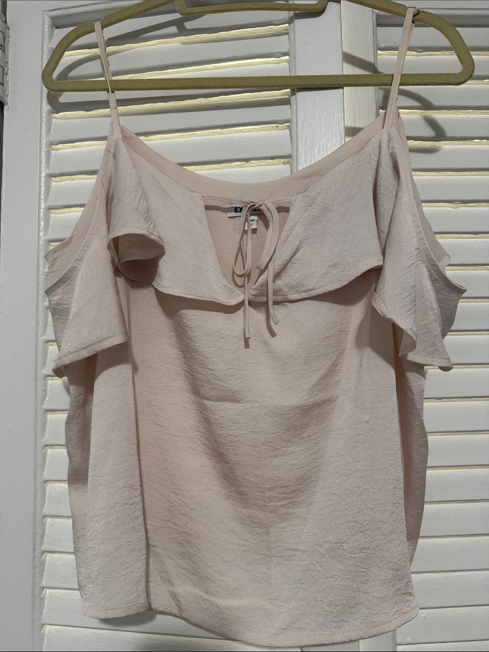 Express Ruffle Sleeve Blouse - Picture 5 of 6
